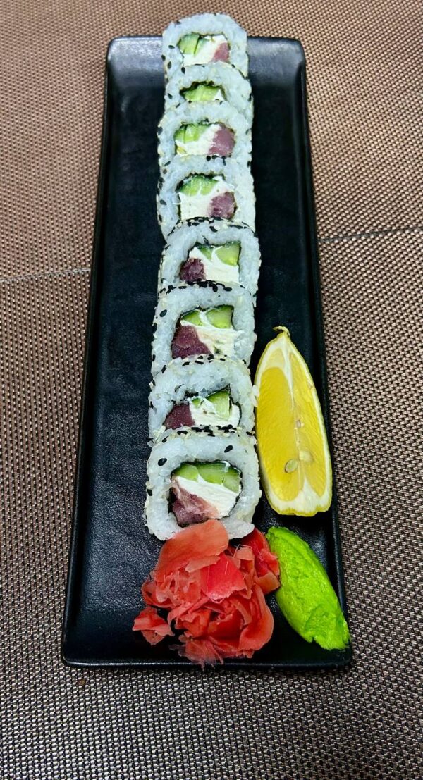 Tuna roll