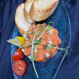 Salmon tartare