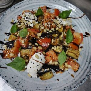 Crispy aubergine salad